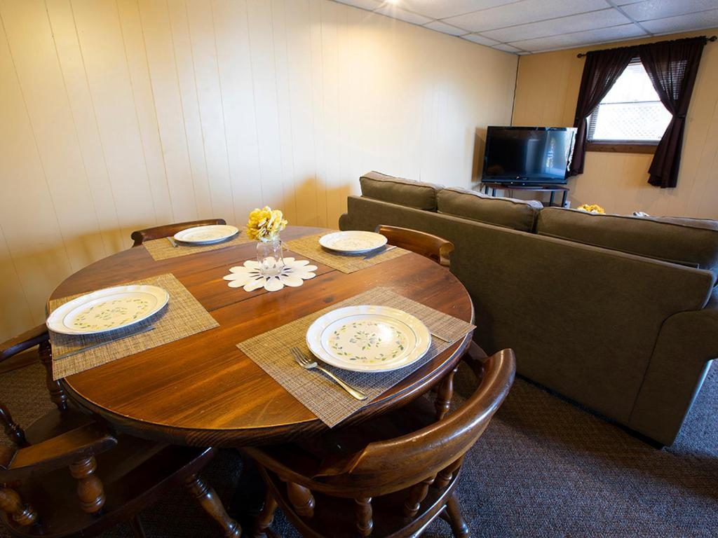 Bar M Resort & Campground Branson West Room photo